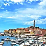 Maya Mare Apartment Rovinj