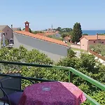 Maya Mare Apartment